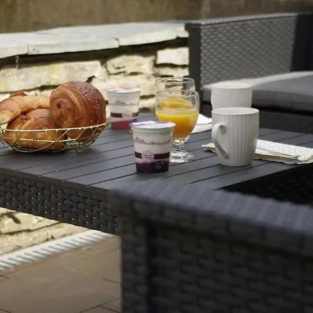 Le Doux Rivage, Proche De Charleville, Jardin Et Acces A La Voie Verte Holiday home Joigny-sur-Meuse