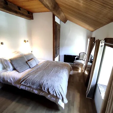 Le Doux Rivage, Proche De Charleville, Jardin Et Acces A La Voie Verte Joigny-sur-Meuse