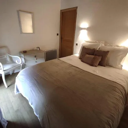 Le Doux Rivage, Proche De Charleville, Jardin Et Acces A La Voie Verte * Joigny-sur-Meuse