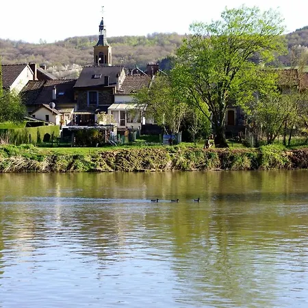 Le Doux Rivage, Proche De Charleville, Jardin Et Acces A La Voie Verte
