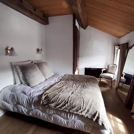 Ferienhaus Le Doux Rivage, Proche De Charleville, Jardin Et Acces A La Voie Verte *