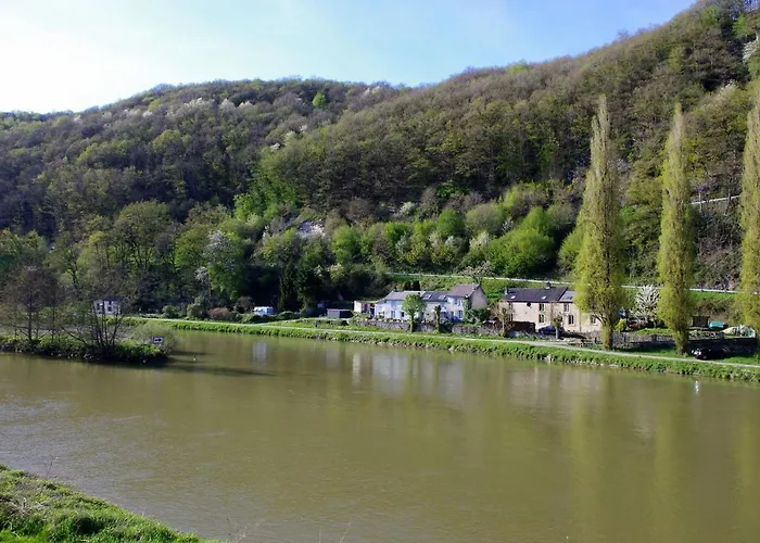 Le Doux Rivage, Proche De Charleville, Jardin Et Acces A La Voie Verte * Joigny-sur-Meuse