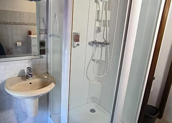 Le Doux Rivage, Proche De Charleville, Jardin Et Acces A La Voie Verte *